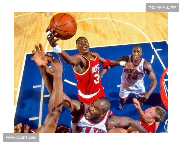 三球拉梅尔鲍尔的传奇绰号解析与篮球生涯深度剖析